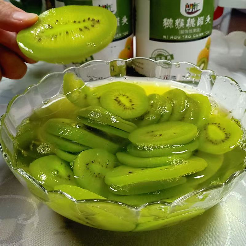 Canned Kiwi for Cake Decorating 820g Premium Sliced Syrup High Fructose Corn Syrup for Baking Pastry Ice Cream Dessert Toppings