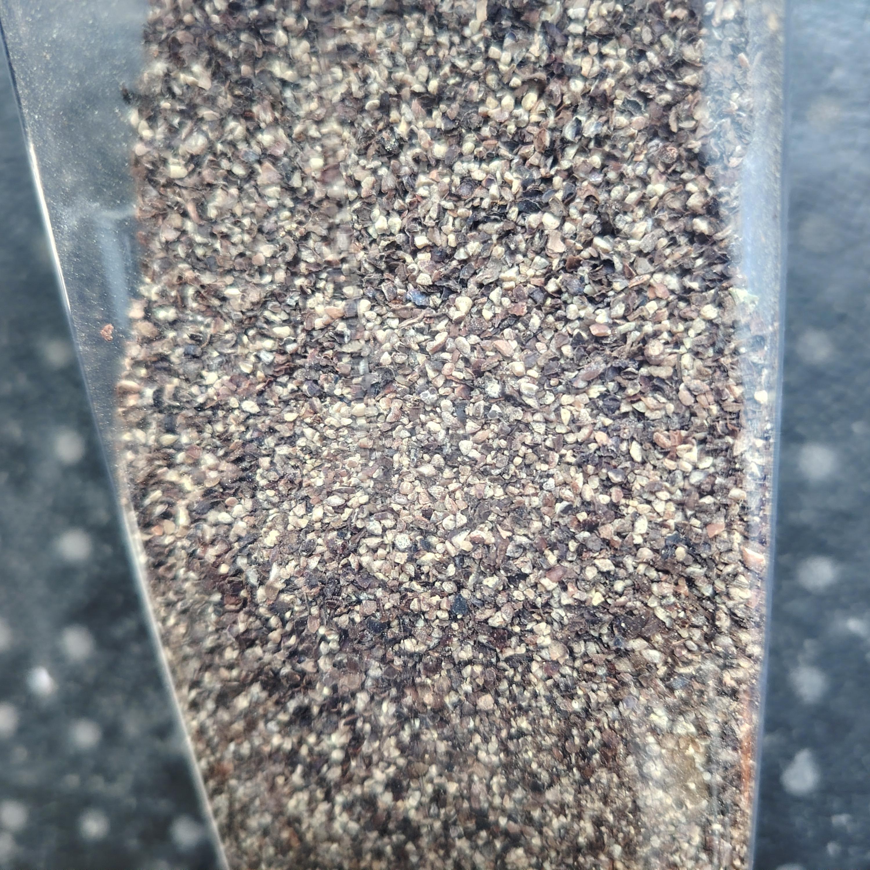 Cracked Black Pepper – Premium Coarse Ground for Steak, Grilling & Western Cuisine, No Additives, 400g Bottle