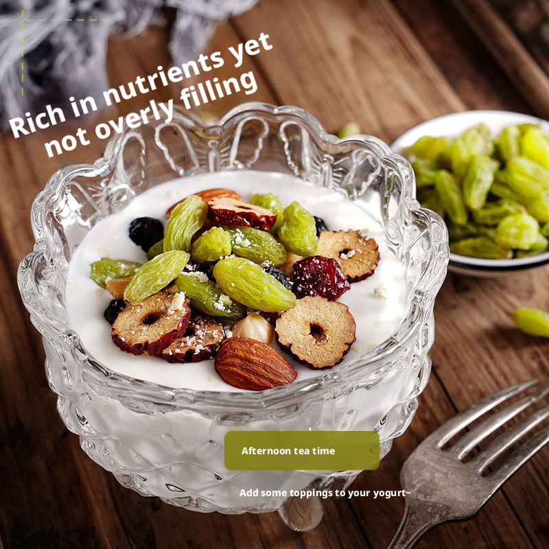 Bulk raisins in a 10kg whole box, customizable, suitable for baking and snacks.